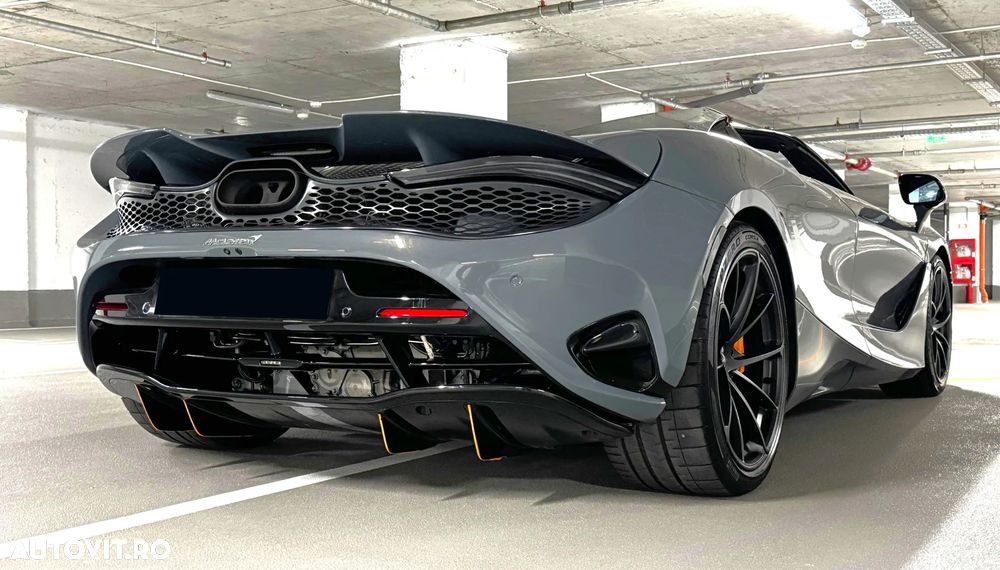 McLaren 750S Spider - 14