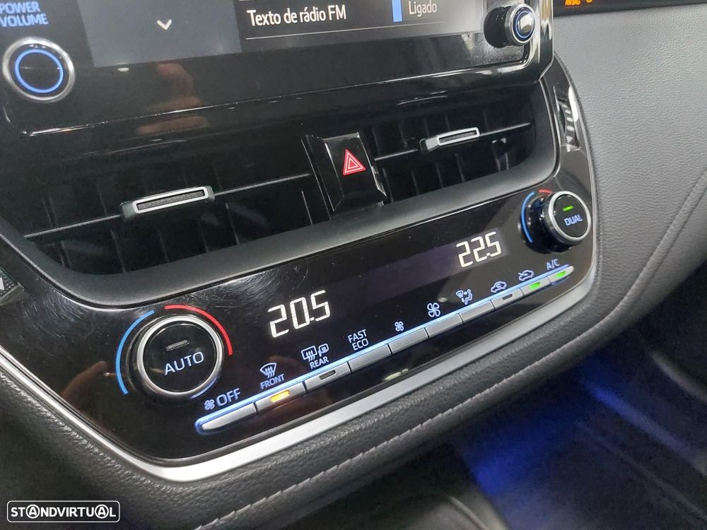 Toyota Corolla 2.0 Hybrid Exclusive - 25