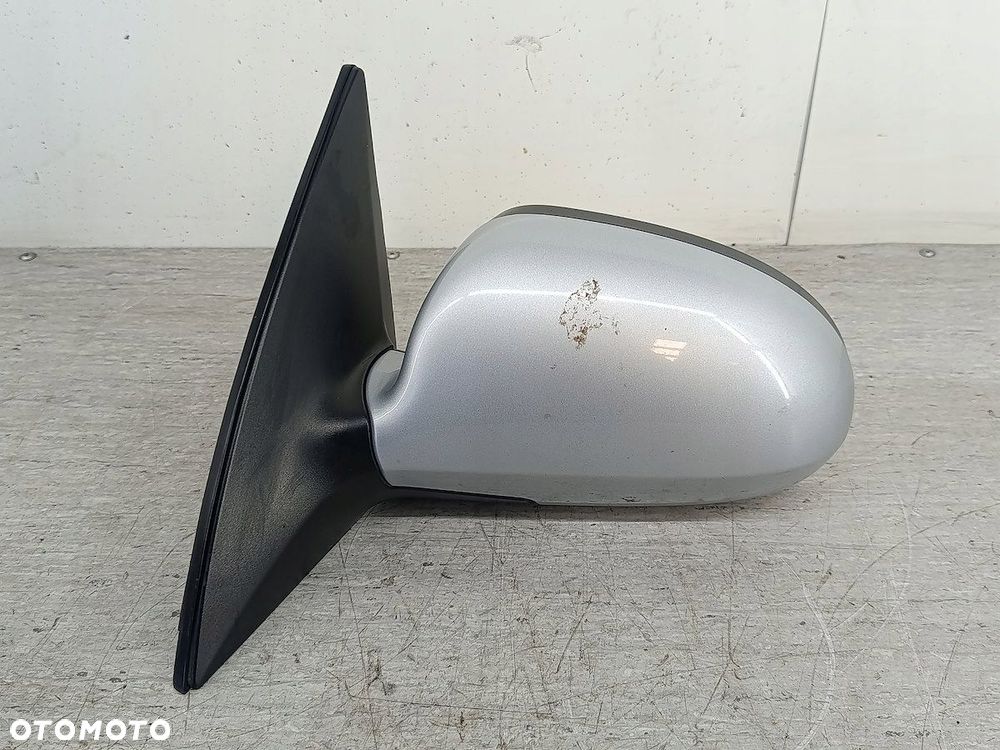 LUSTERKO LEWE HYUNDAI I30 I FL 876102R100 2R - 5