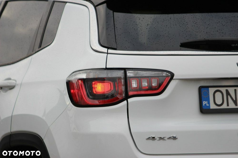 Jeep Compass - 28