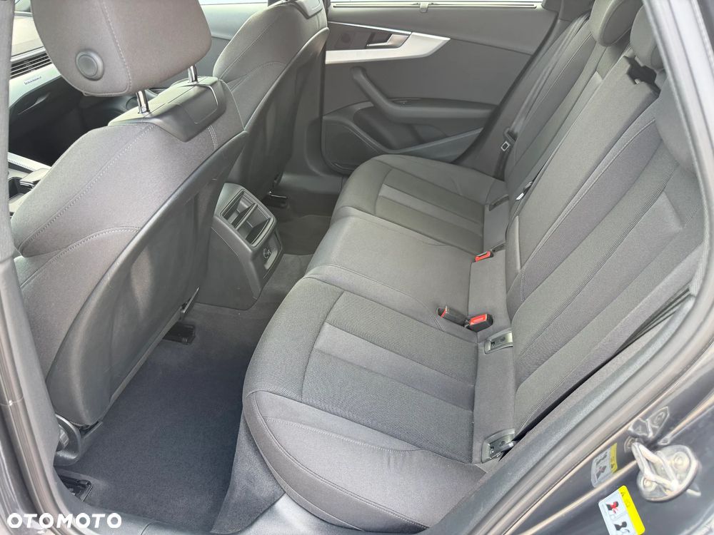 Audi A4 Avant 40 TDI quattro S tronic advanced - 35