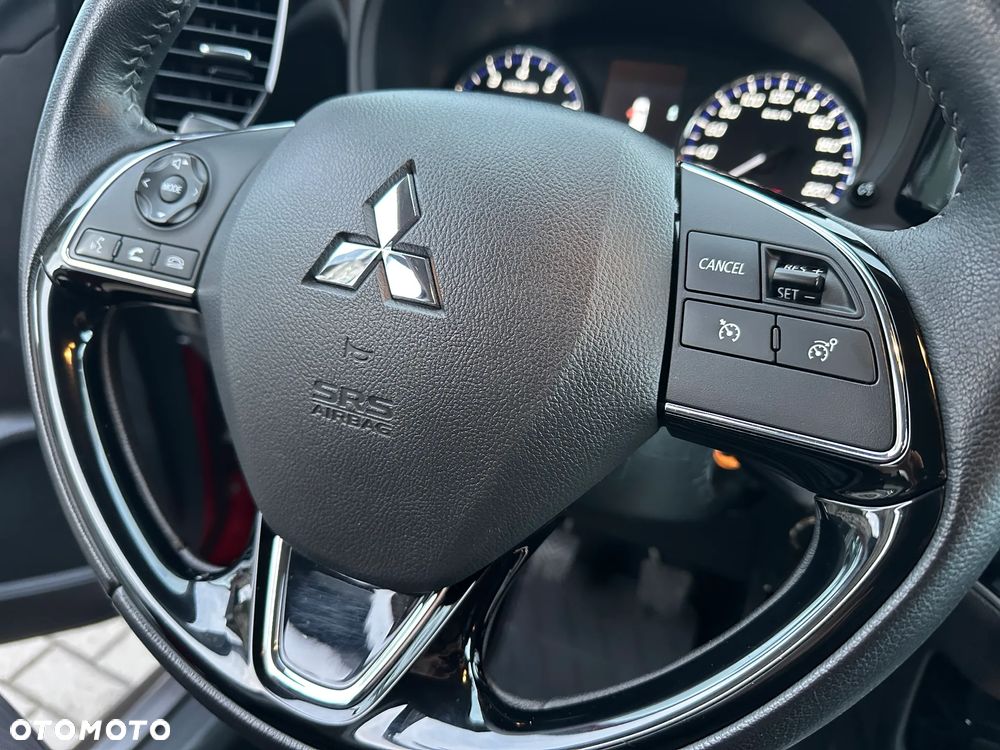 Mitsubishi Outlander 2.0 2WD Diamant Edition - 28