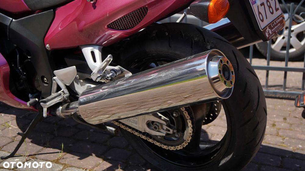 Honda CBR - 6