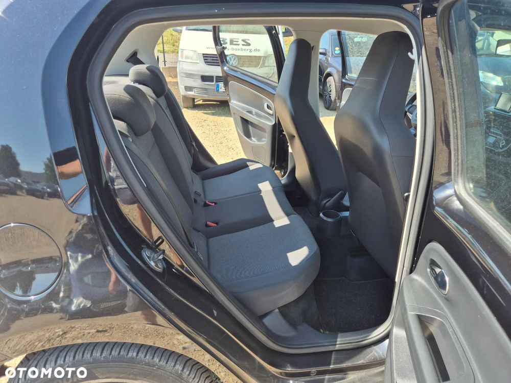 Volkswagen up! black - 8