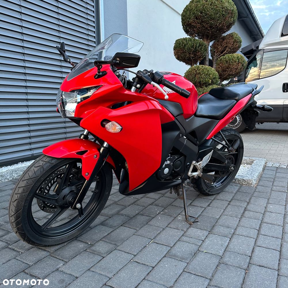 Honda CBR - 7