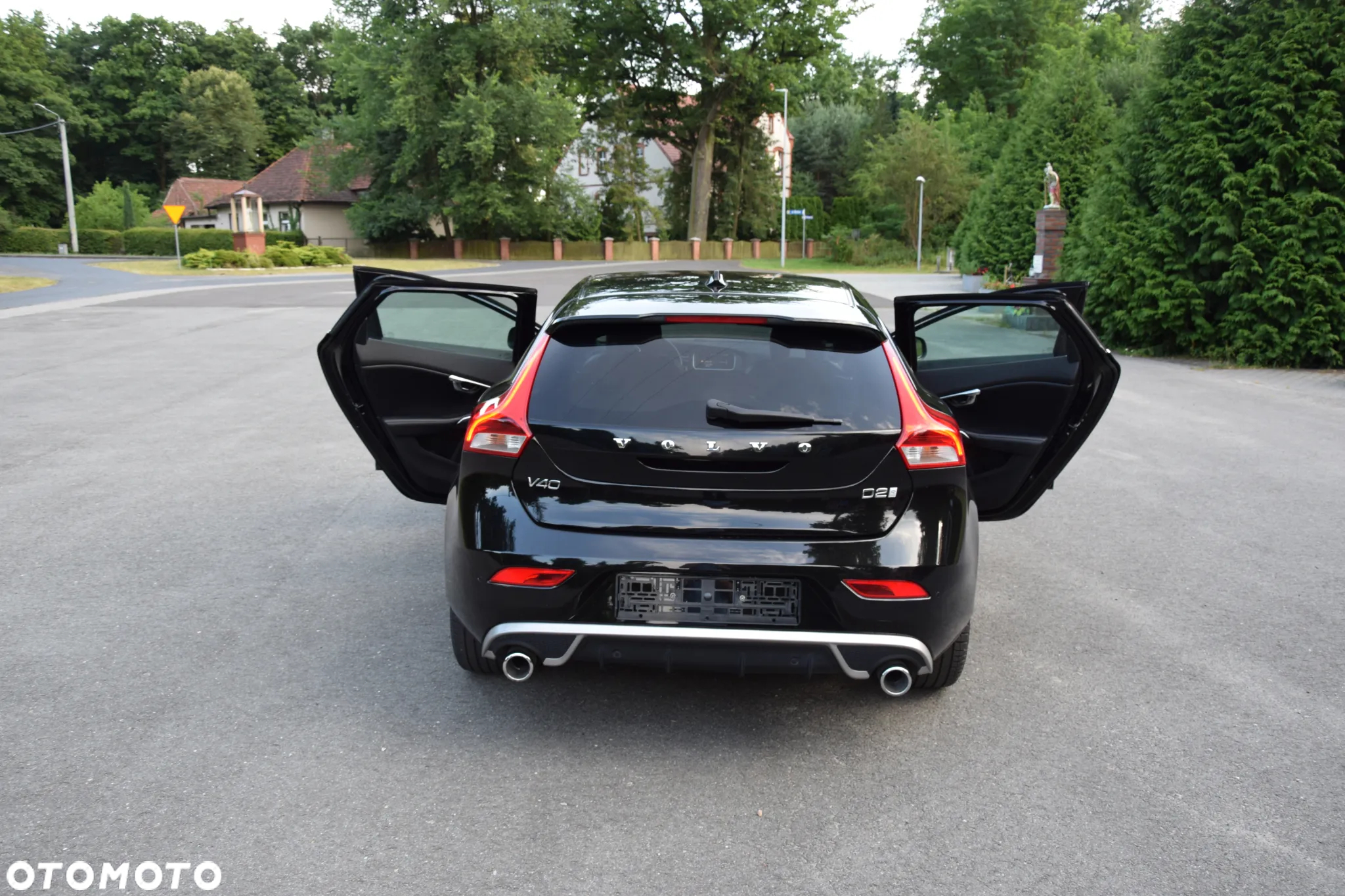Volvo V40 D2 Drive-E SCR R-Design Momentum - 22