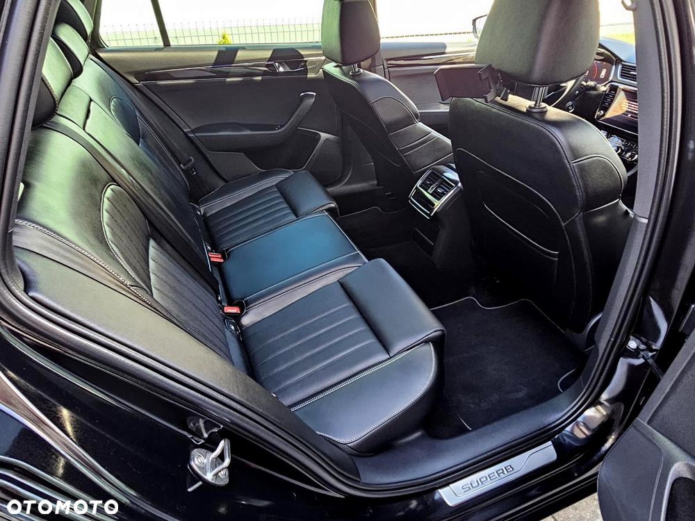 Skoda Superb 2.0 TDI DSG L&K - 23