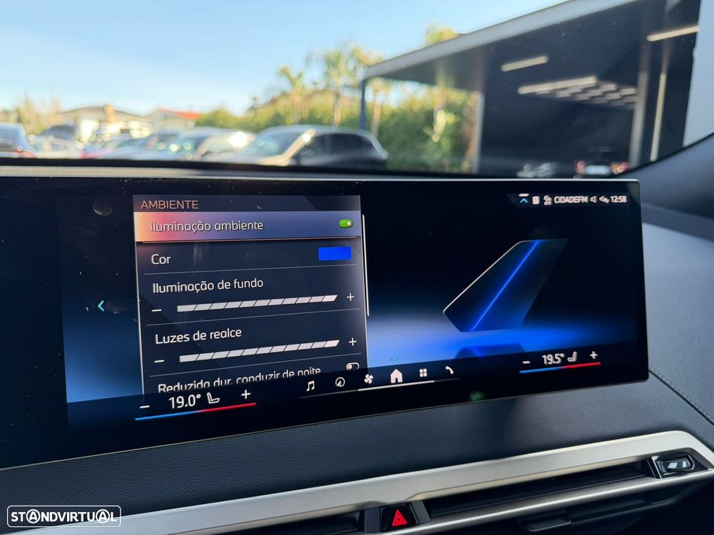 BMW iX xDrive 40 Pack Desportivo - 38