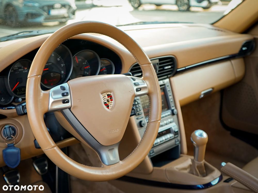 Porsche 911 Carrera Cabrio - 13