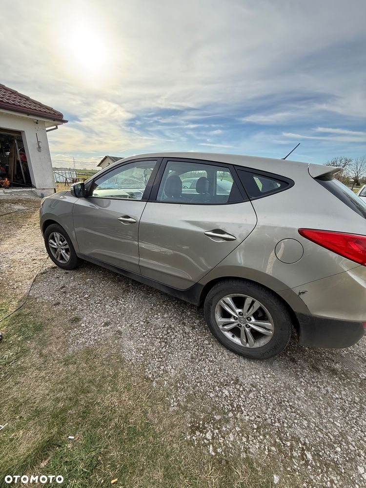 Hyundai ix35 2.0 2WD Trend - 4