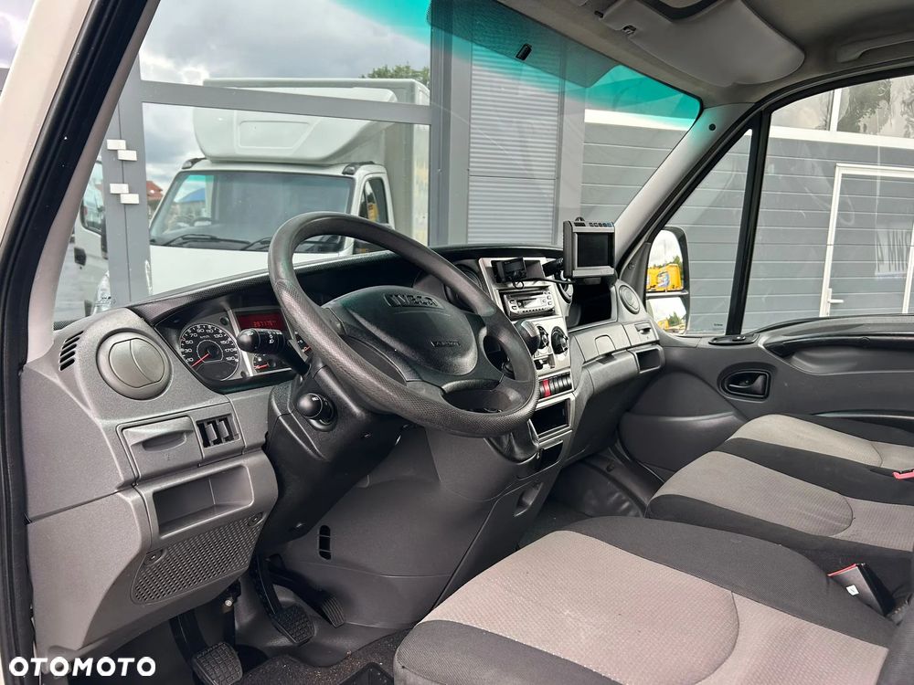 Iveco Daily 40C13 Kontener 8 palet + winda 750kg + drzwi boczne **Serwis**Sprowadzony**2011R** - 10