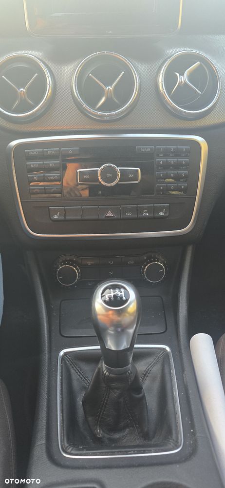 Mercedes-Benz CLA 200 - 10