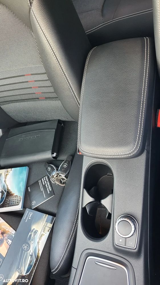 Mercedes-Benz B - 30