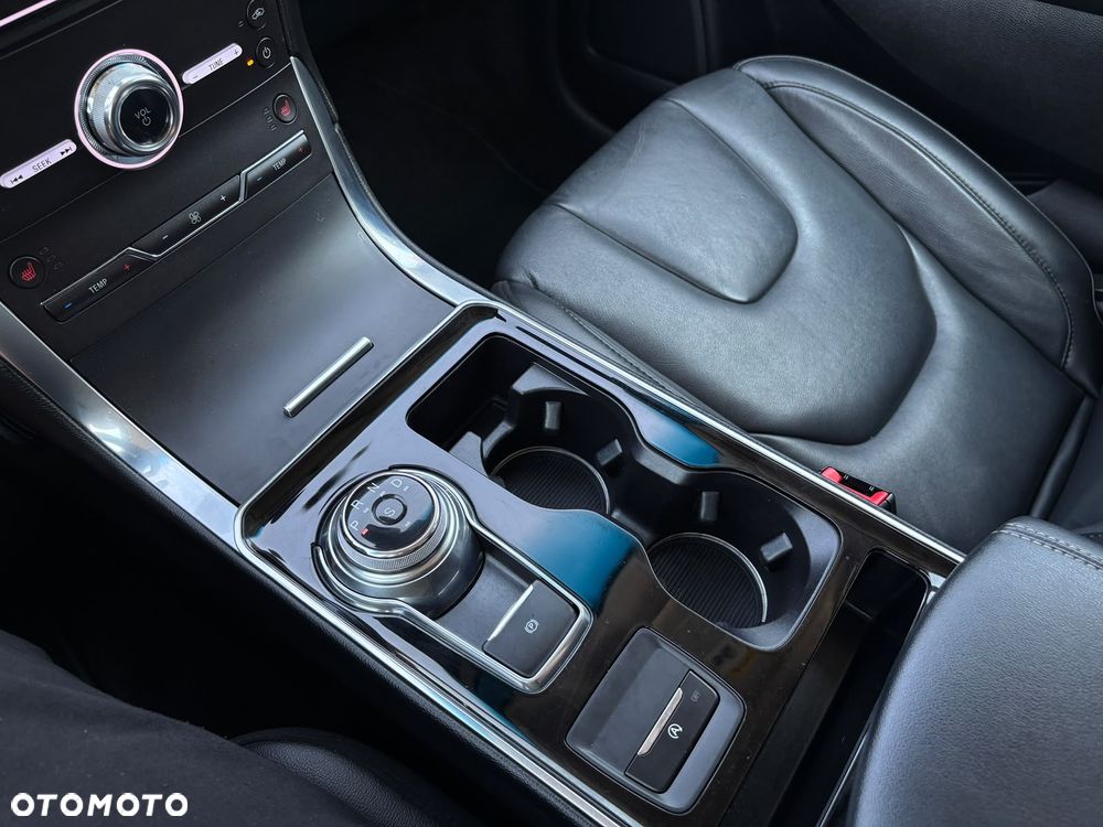 Ford Edge - 20