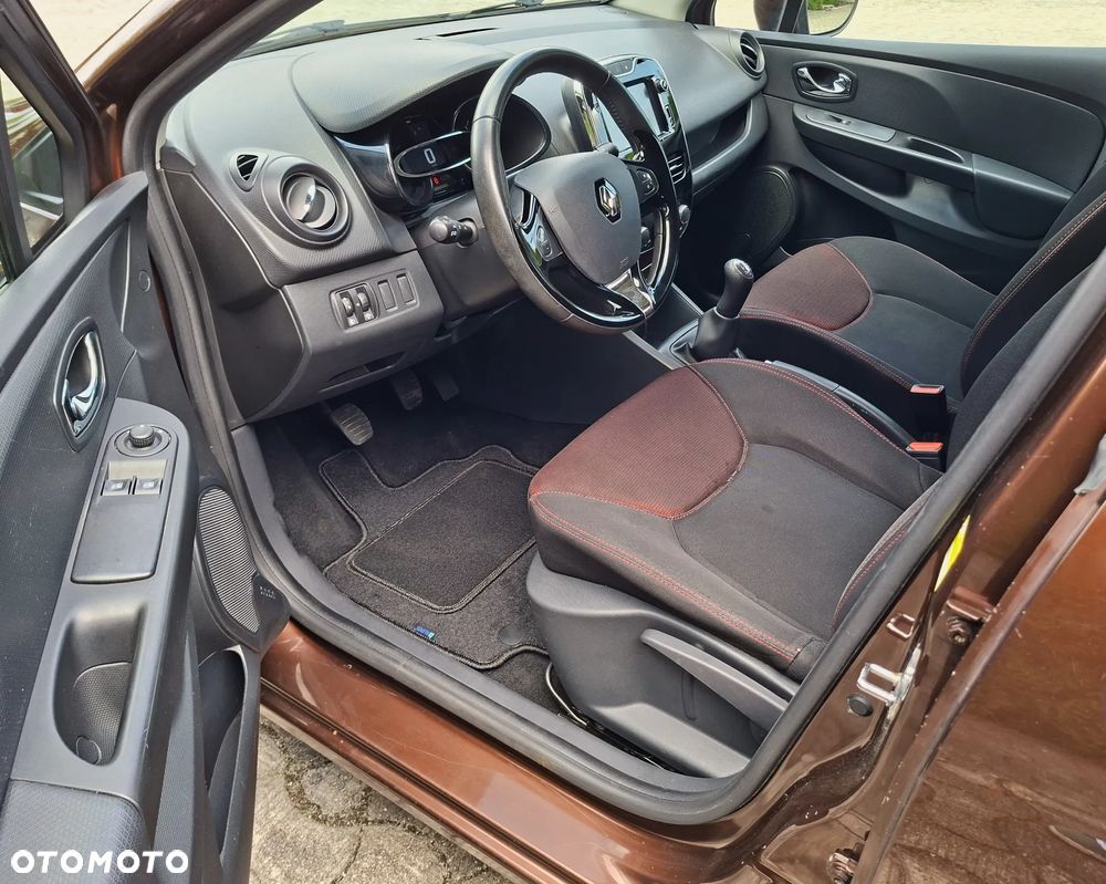 Renault Clio 1.2 16V 75 Experience - 5
