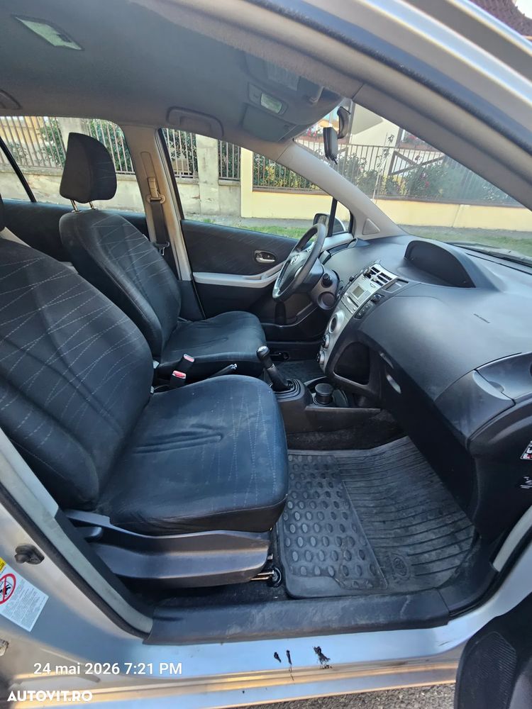 Toyota Yaris 1.4 D-4D Sol - 8
