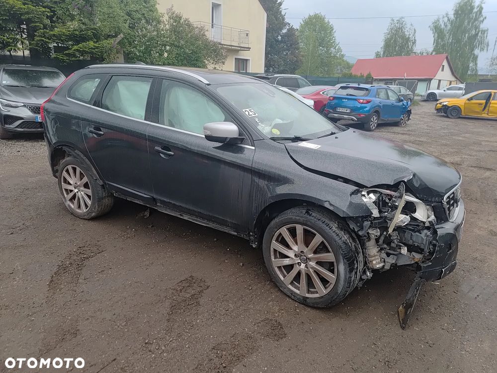 Volvo XC 60 D5 AWD RDesign - 13