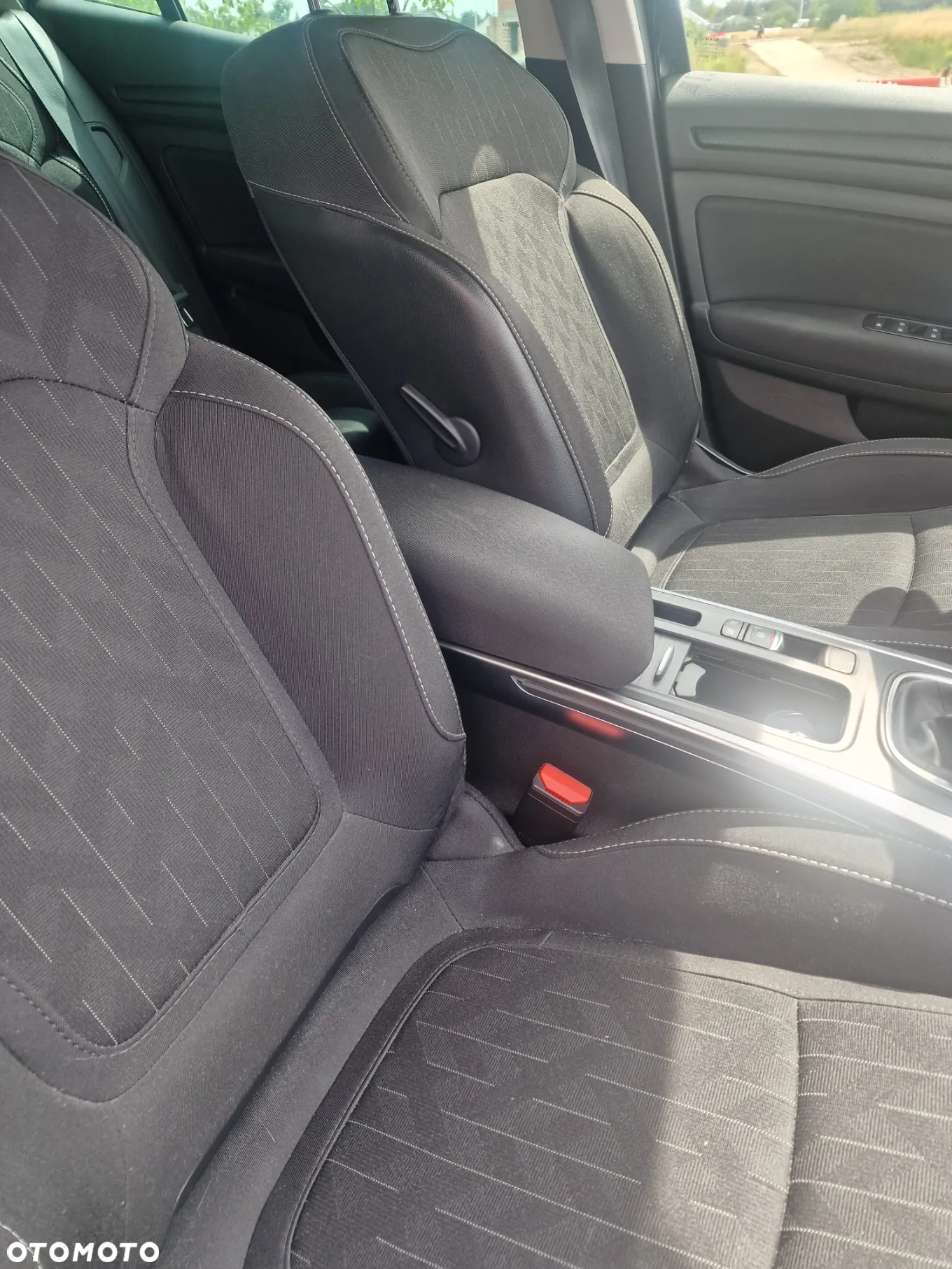 Renault Megane 1.3 TCe FAP Limited - 10