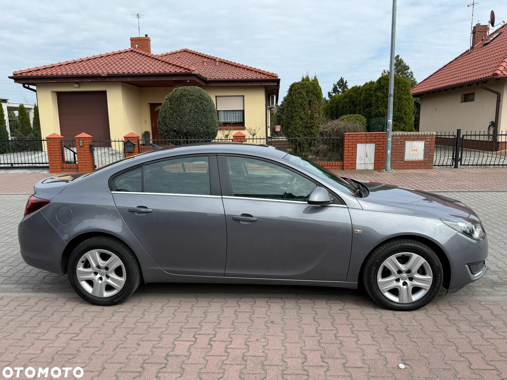 Opel Insignia - 14