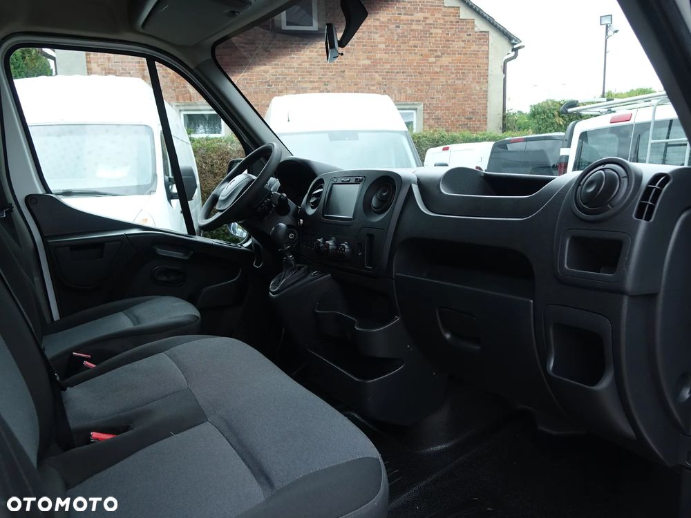 Renault Master 7-osobowy DOKA brygadówka skrzynia ładunkowa - 7