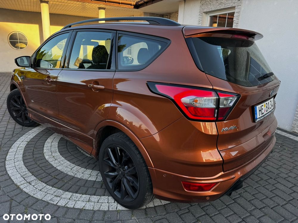 Ford Kuga 1.5 EcoBoost 4x4 ST-Line - 4