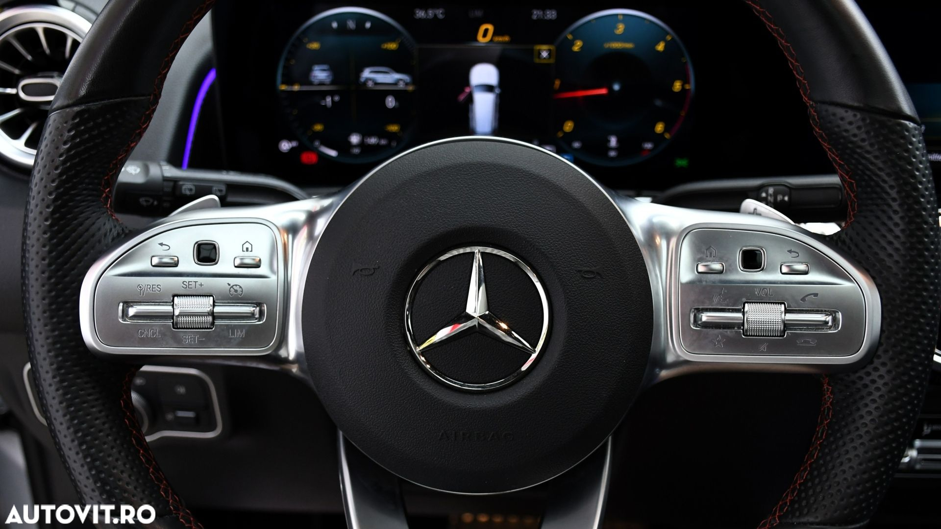 Mercedes-Benz GLB 200 d 4Matic 8G-DCT AMG Line - 27