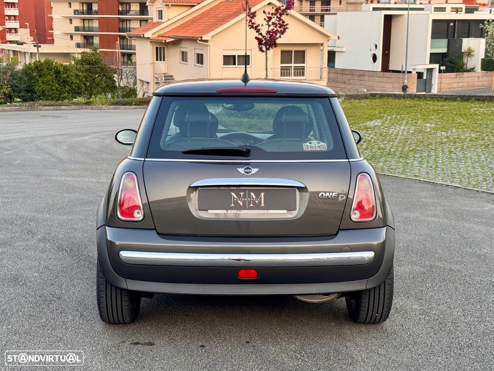 MINI 3 Portas One 1.4 D Parklane - 11