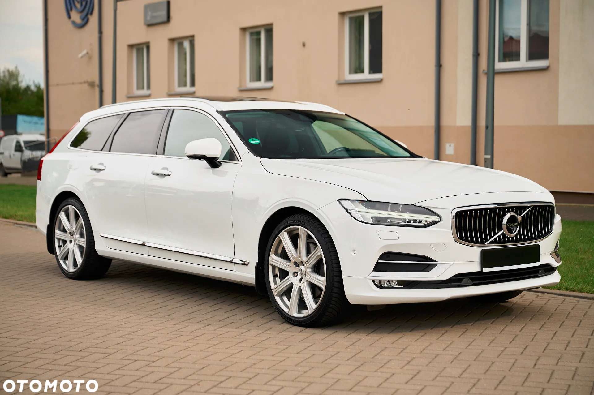 Volvo V90 D5 AWD Geartronic Inscription - 17