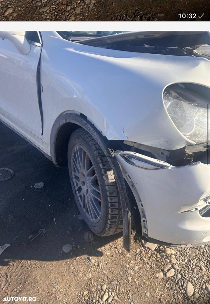 Porsche Cayenne 3.0 L V6 - 2