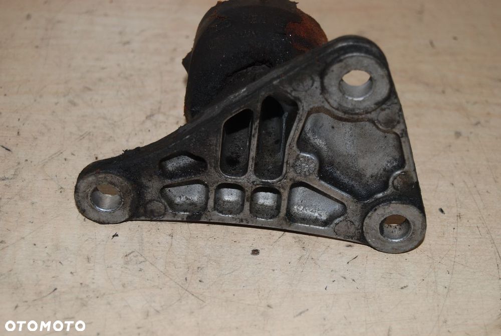 ŁAPA PODUSZKA SILNIKA PRZEDNIA 8E0199343 AUDI A4 B7 B6 ORI - 5