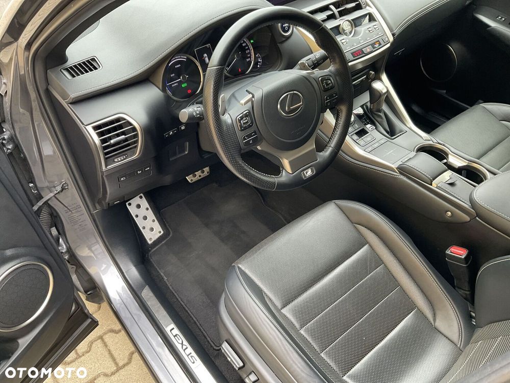 Lexus NX 300h F Sport Edition AWD - 17