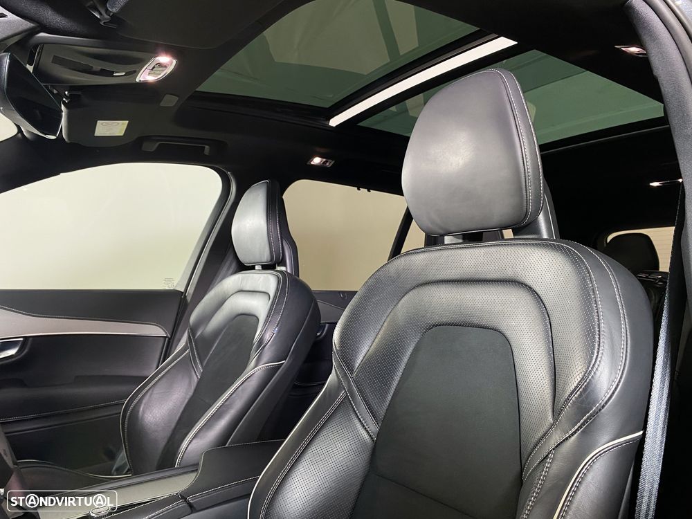 Volvo XC 90 2.0 T8 PHEV R-Design AWD — fotografia 27