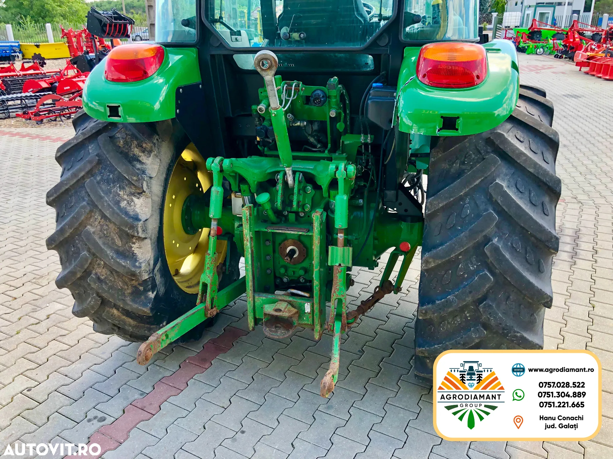 John Deere 5080M - 5
