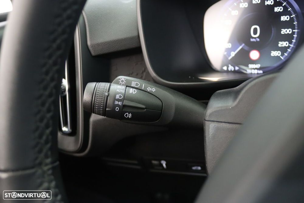 Volvo XC 40 1.5 T2 Momentum Core - 13