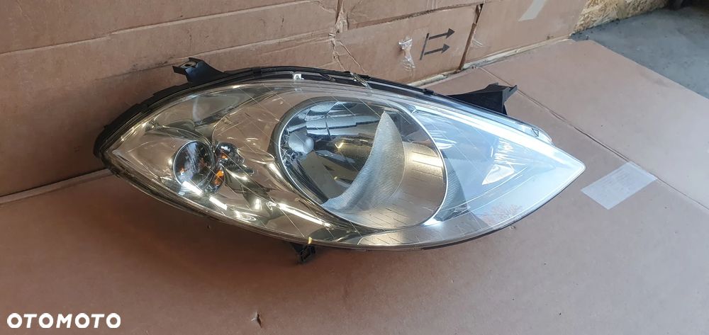 Lampa prawy przód przednia prawa Mercedes A-Klasa W169 A1698200261 - 3