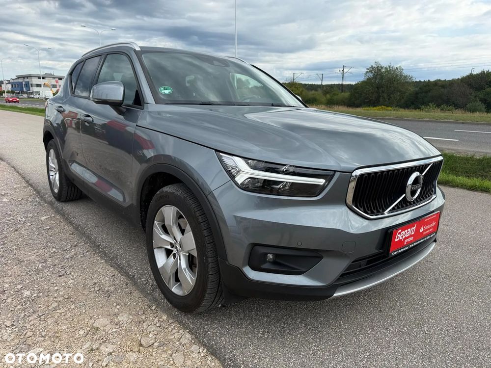Volvo XC 40 D4 AWD Geartronic Momentum - 4