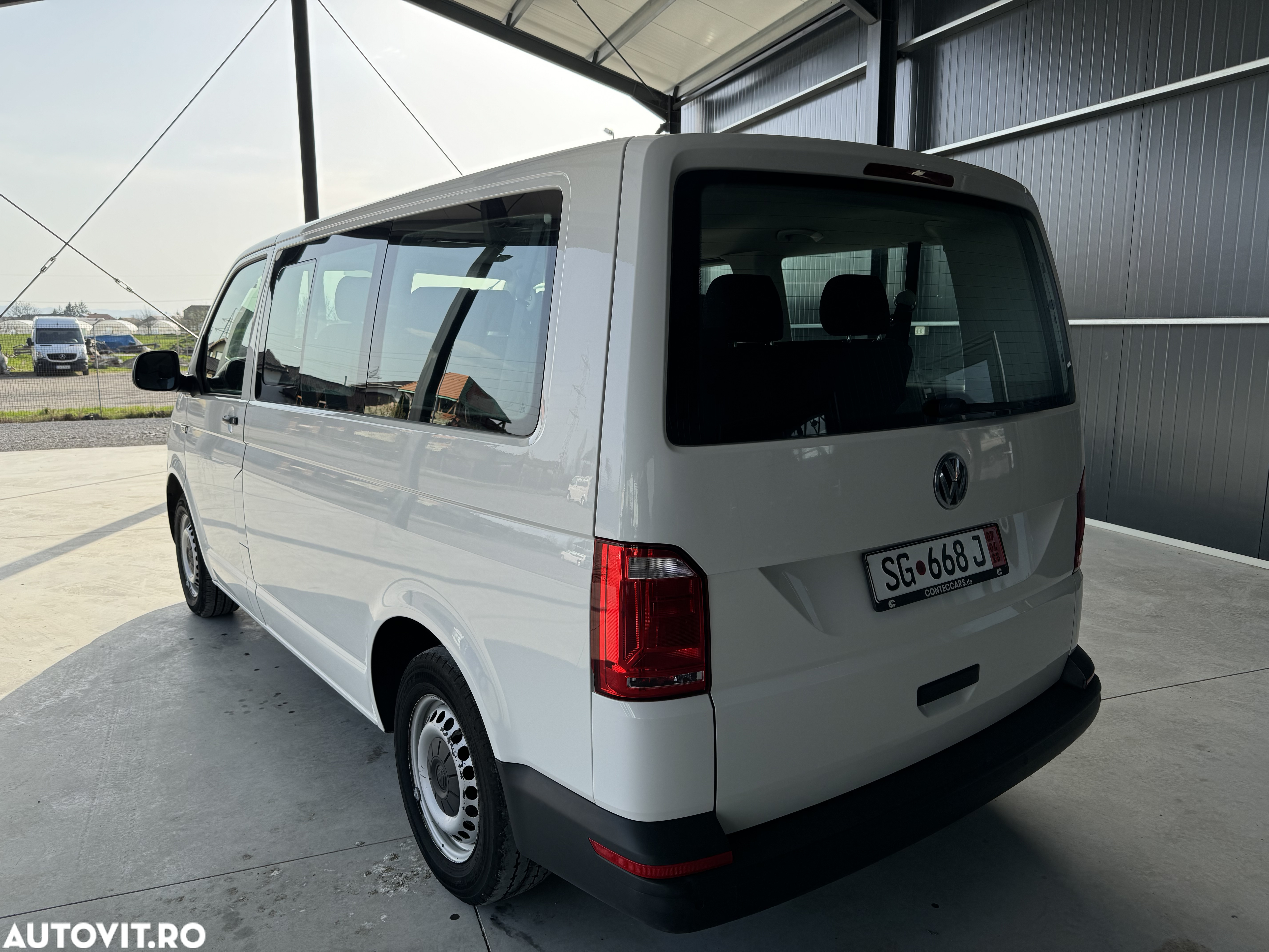 Volkswagen Caravelle T6 2.0 TDI KR Comfortline - 4