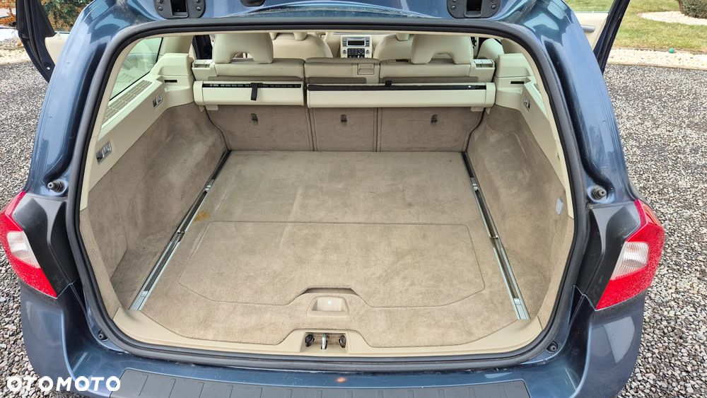 Volvo V70 T6 AWD Momentum - 22