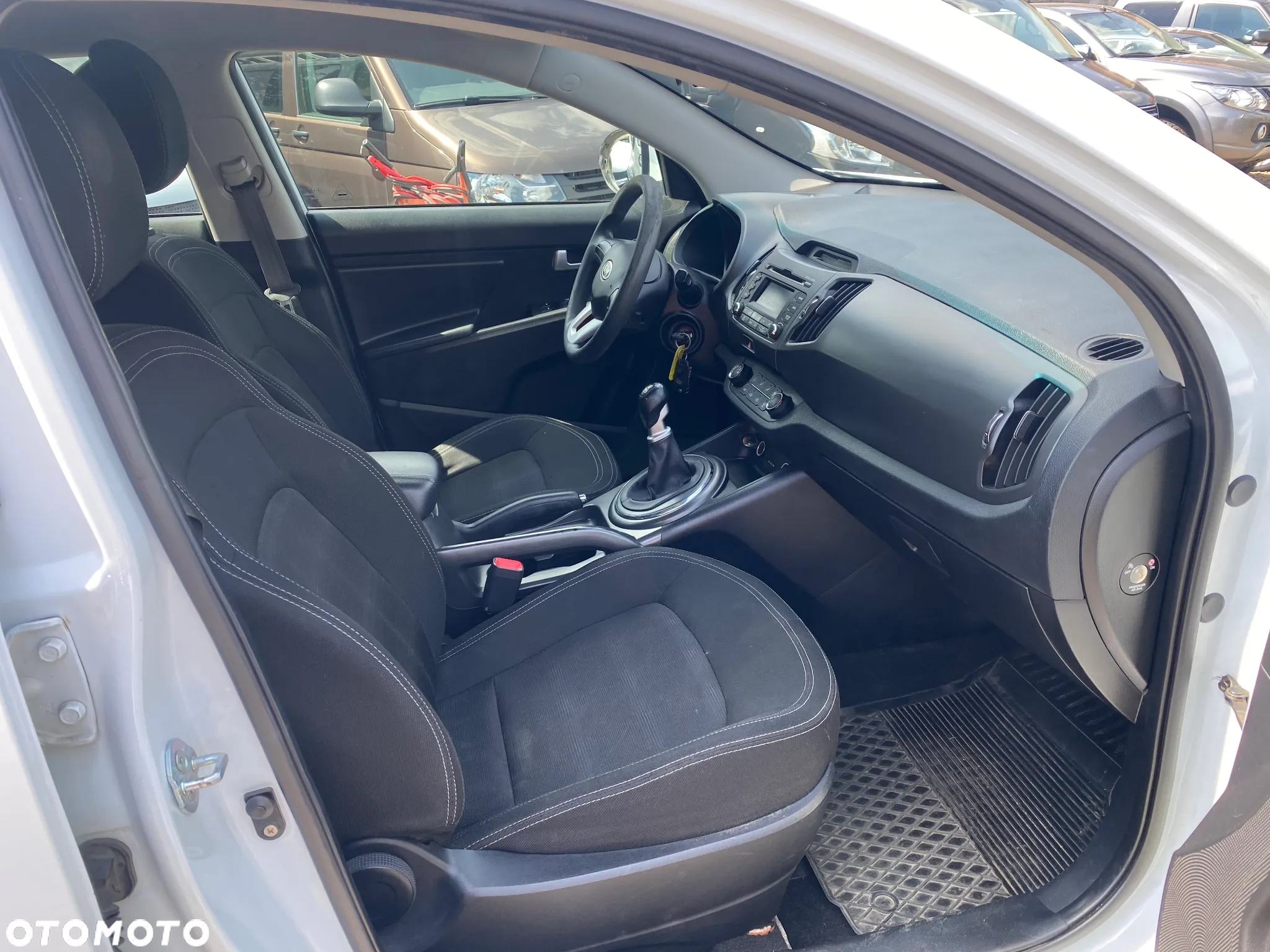 Kia Sportage 1.7 CRDI 2WD Dream-Team Edition - 11