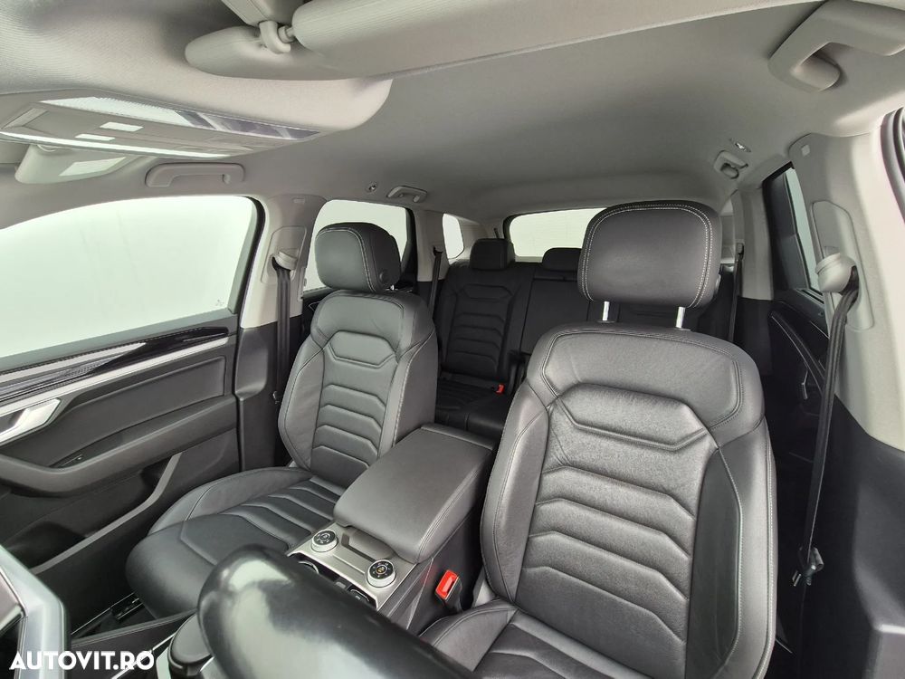 Volkswagen Touareg 3.0 V6 TDI SCR 4Motion Automatik Elegance - 10