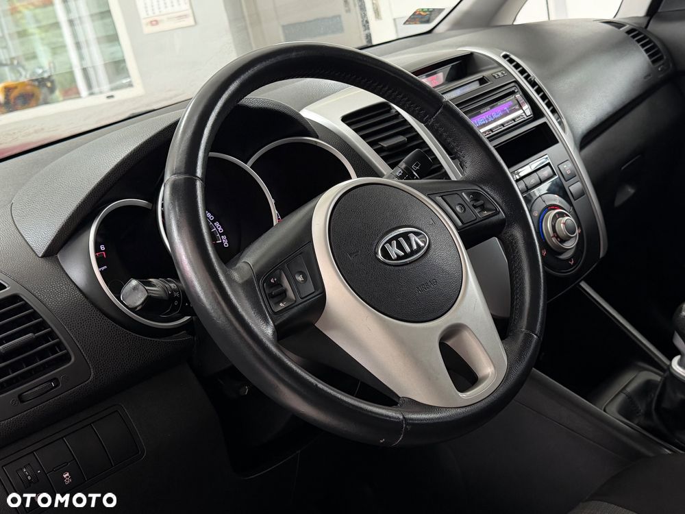 Kia Venga 1.4 CRDi M - 8
