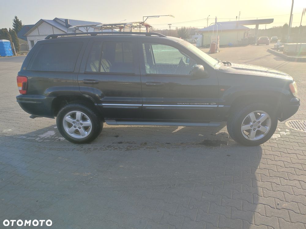 Jeep Grand Cherokee - 8