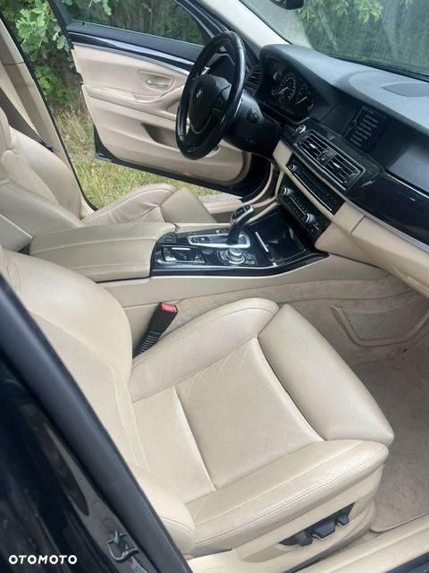 BMW Seria 5 520d xDrive Luxury Line - 6