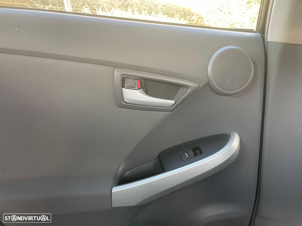 Toyota Prius 1.8 Exclusive - 12