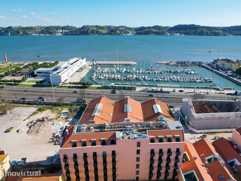 Apartamento T4 com Vista Rio e Garagem para Venda em Belém, Lisboa - Grande imagem: 2/60