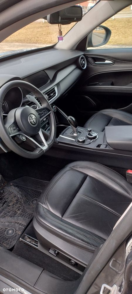 Alfa Romeo Stelvio 2.0 Turbo 16V AT8-Q4 Super - 6