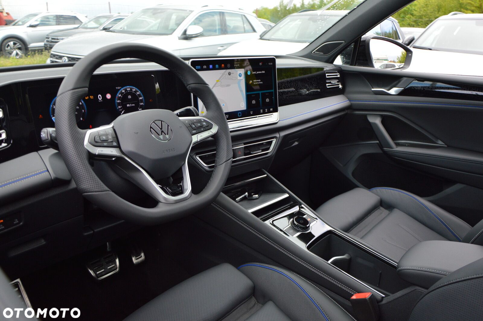 Volkswagen Tiguan - 12