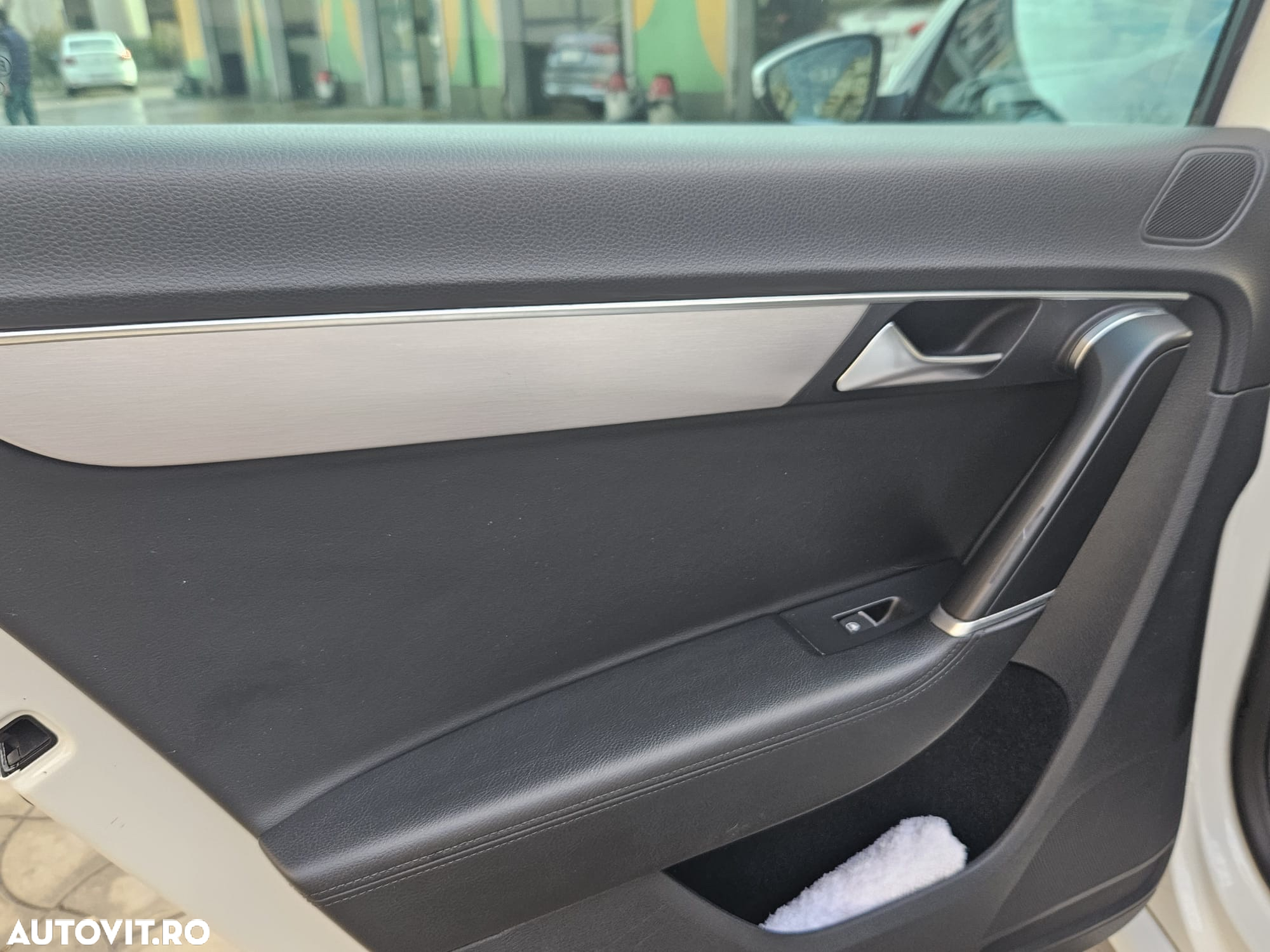 Volkswagen Passat 2.0 TDI BlueMotion Tehnology 4Motion DSG Highline - 10