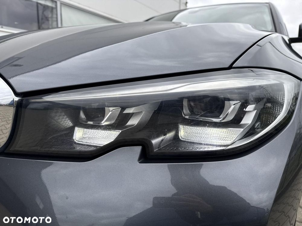 BMW Seria 3 - 26
