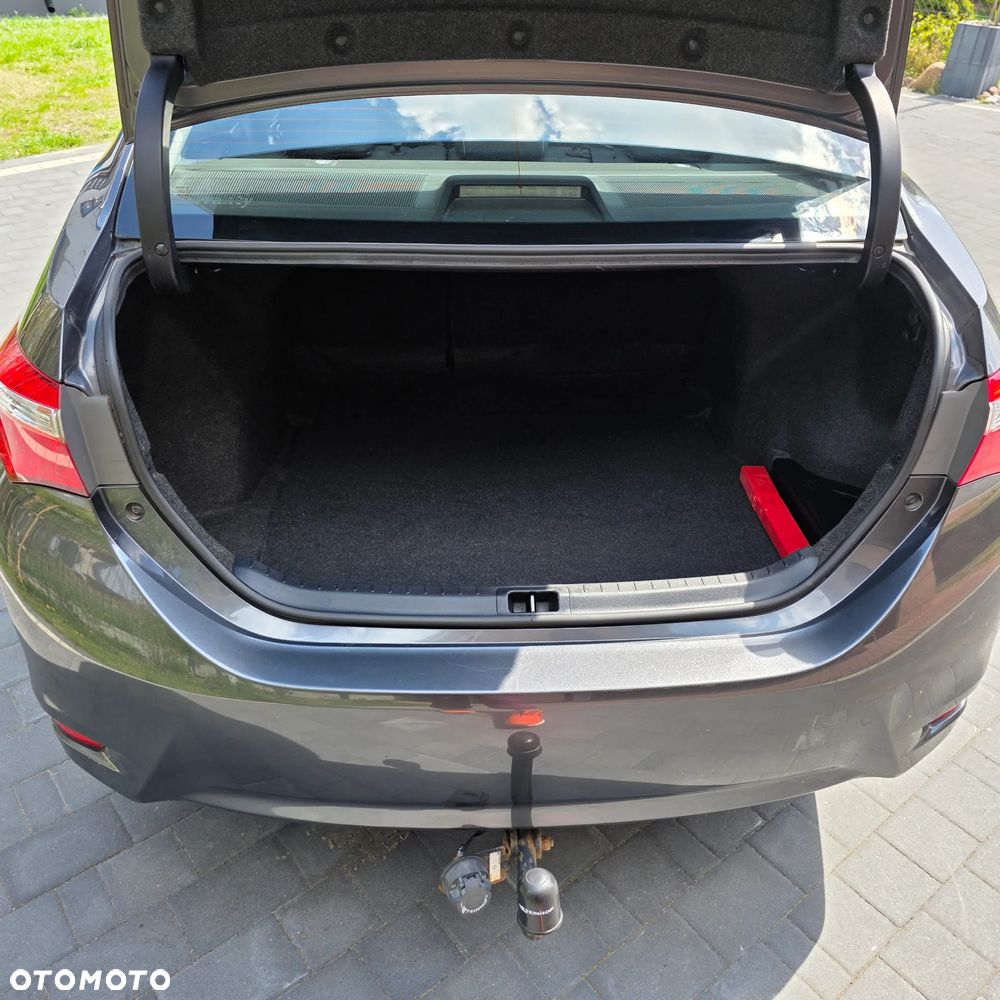 Toyota Corolla - 6